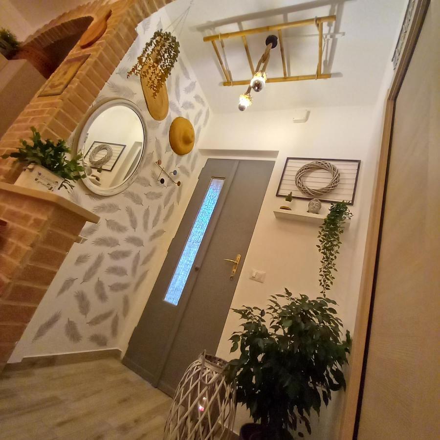 Casa Fiorita 22 Porto Ceresio Leilighet Eksteriør bilde