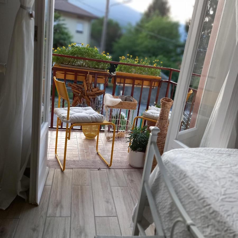 Casa Fiorita 22 Porto Ceresio Leilighet Eksteriør bilde